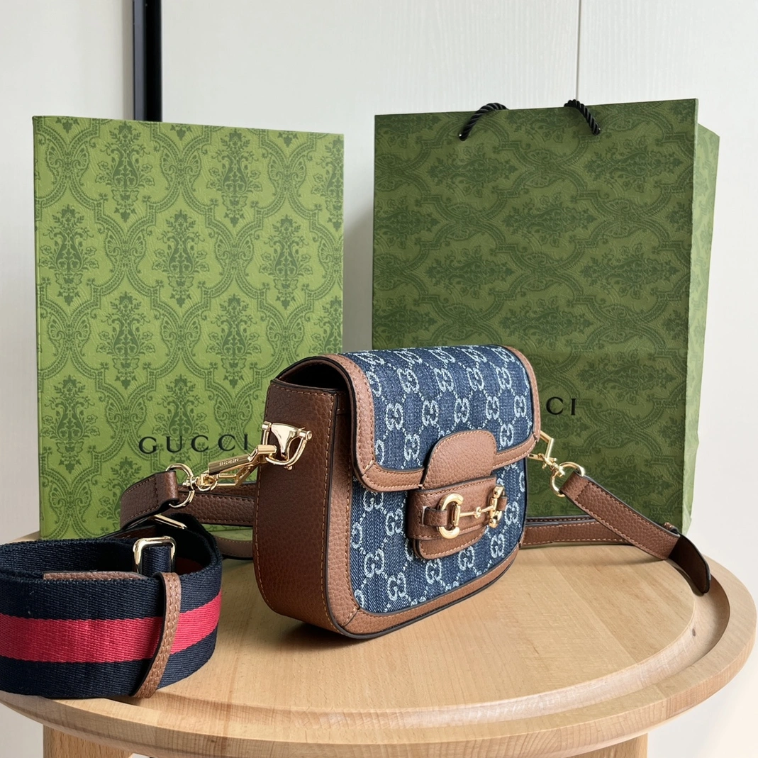 BestValue 2638 Gucci AAA Quality Messenger Bags For Women