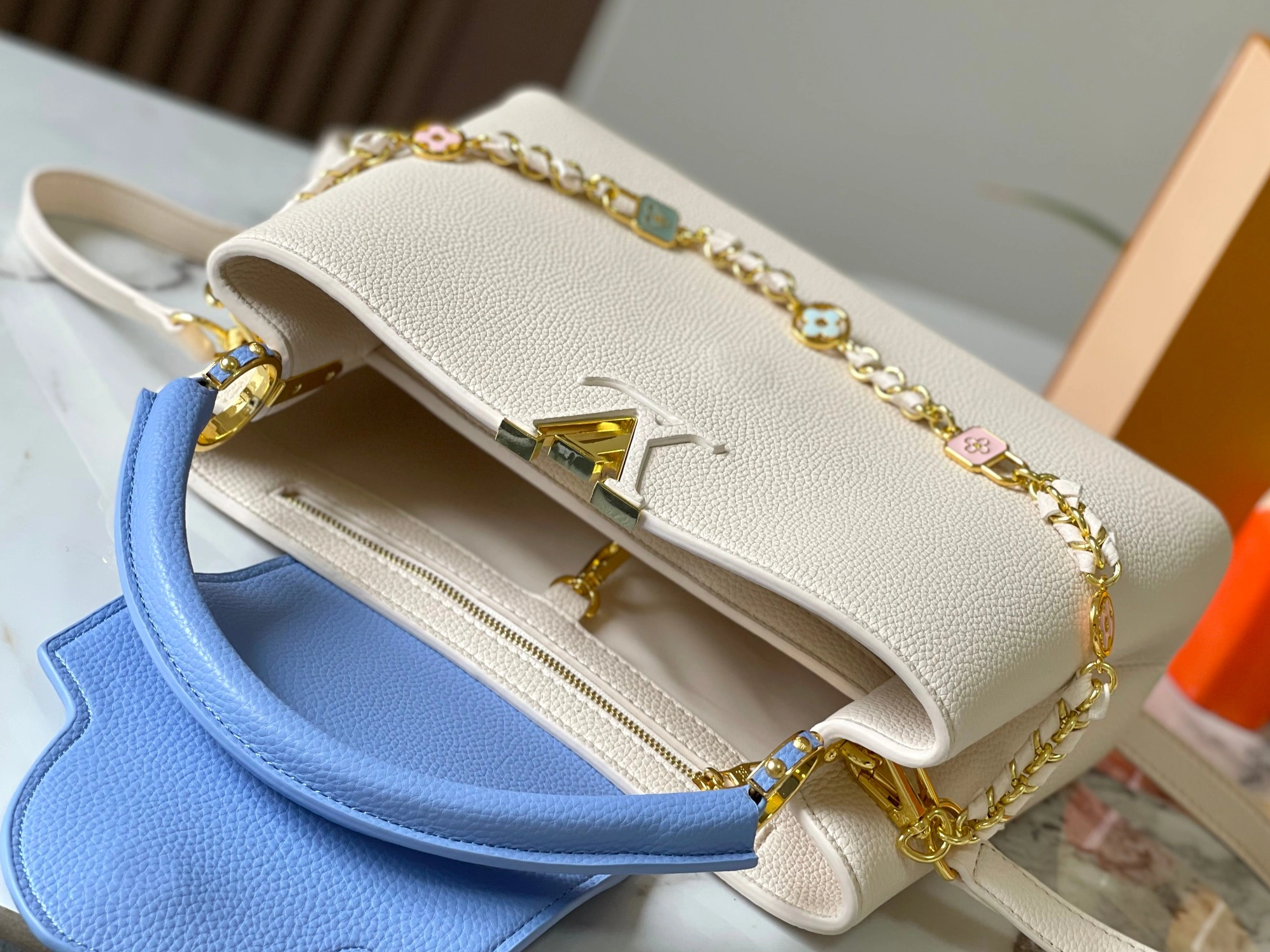 BestValue 2743 Louis Vuitton AAA Quality Messenger Bags For Women