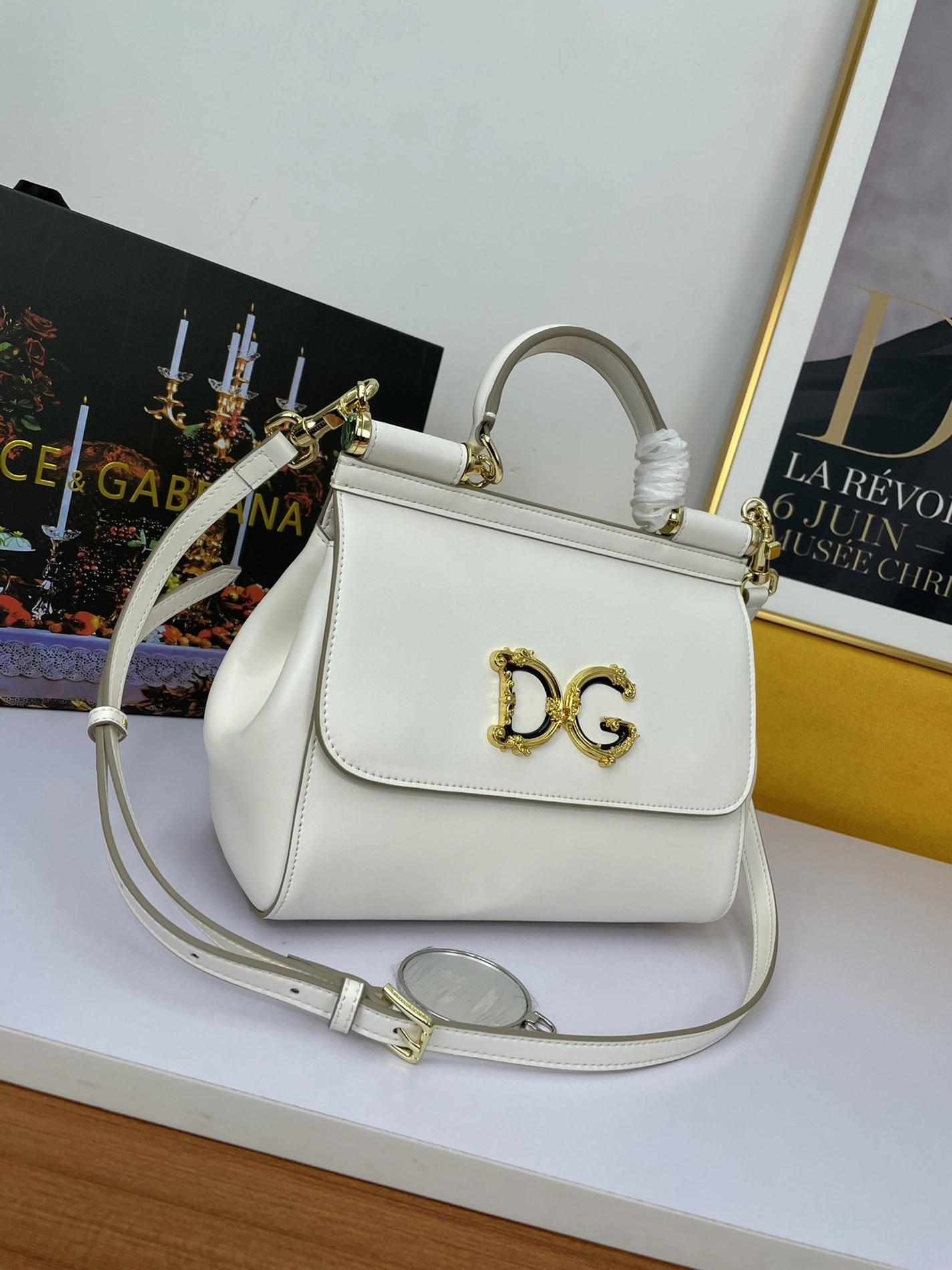 BestValue 3182 Dolce & Gabbana AAA Quality Handbags For Women
