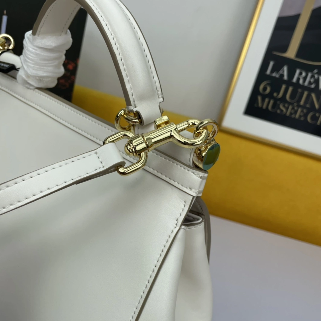 BestValue 3182 Dolce & Gabbana AAA Quality Handbags For Women