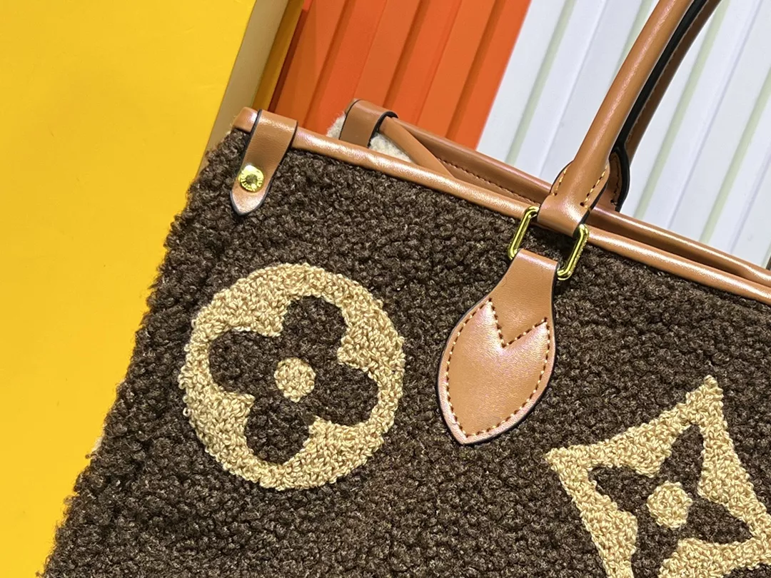 BestValue 3583 Louis Vuitton AAA Quality Tote-Handbags For Women