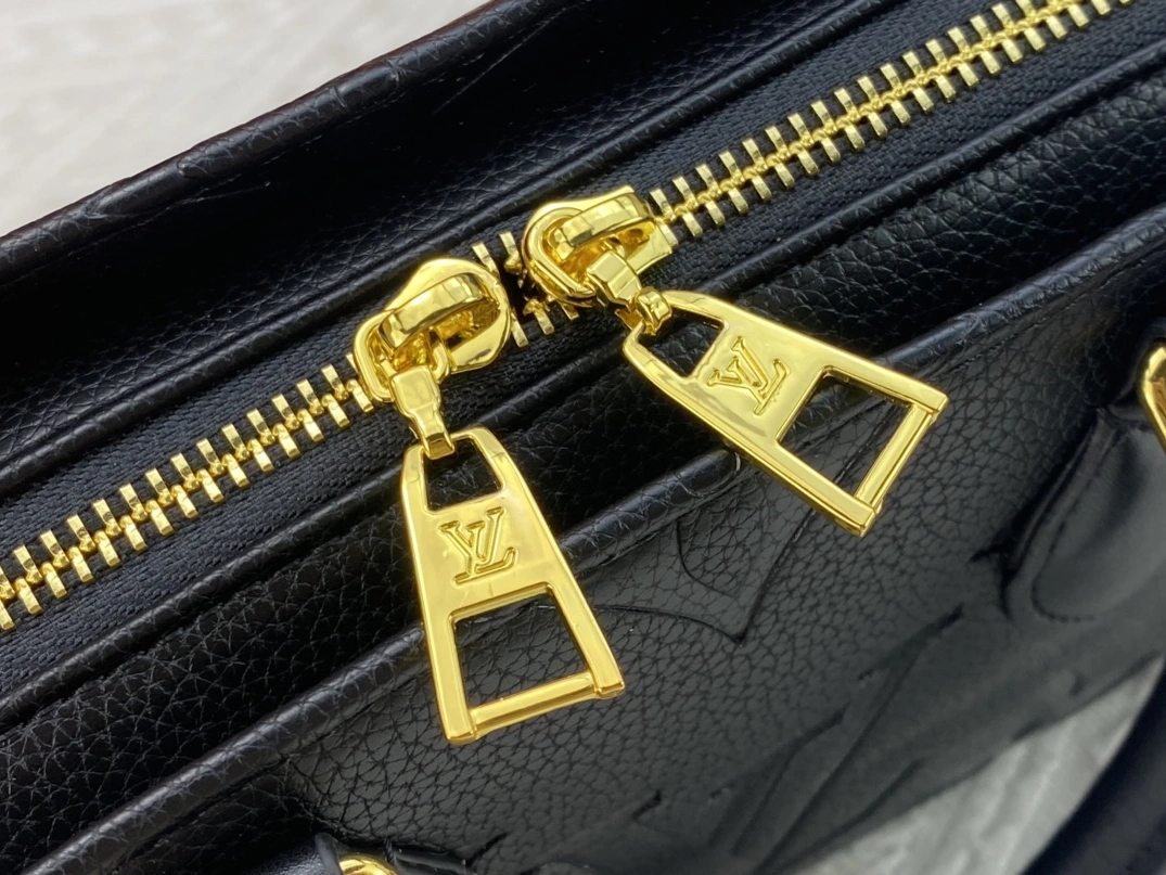 BestValue 3905 Louis Vuitton AAA Quality Handbags For Women