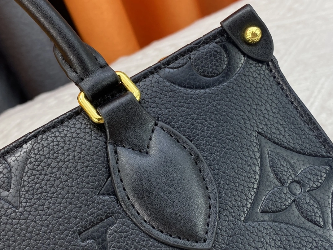BestValue 3905 Louis Vuitton AAA Quality Handbags For Women
