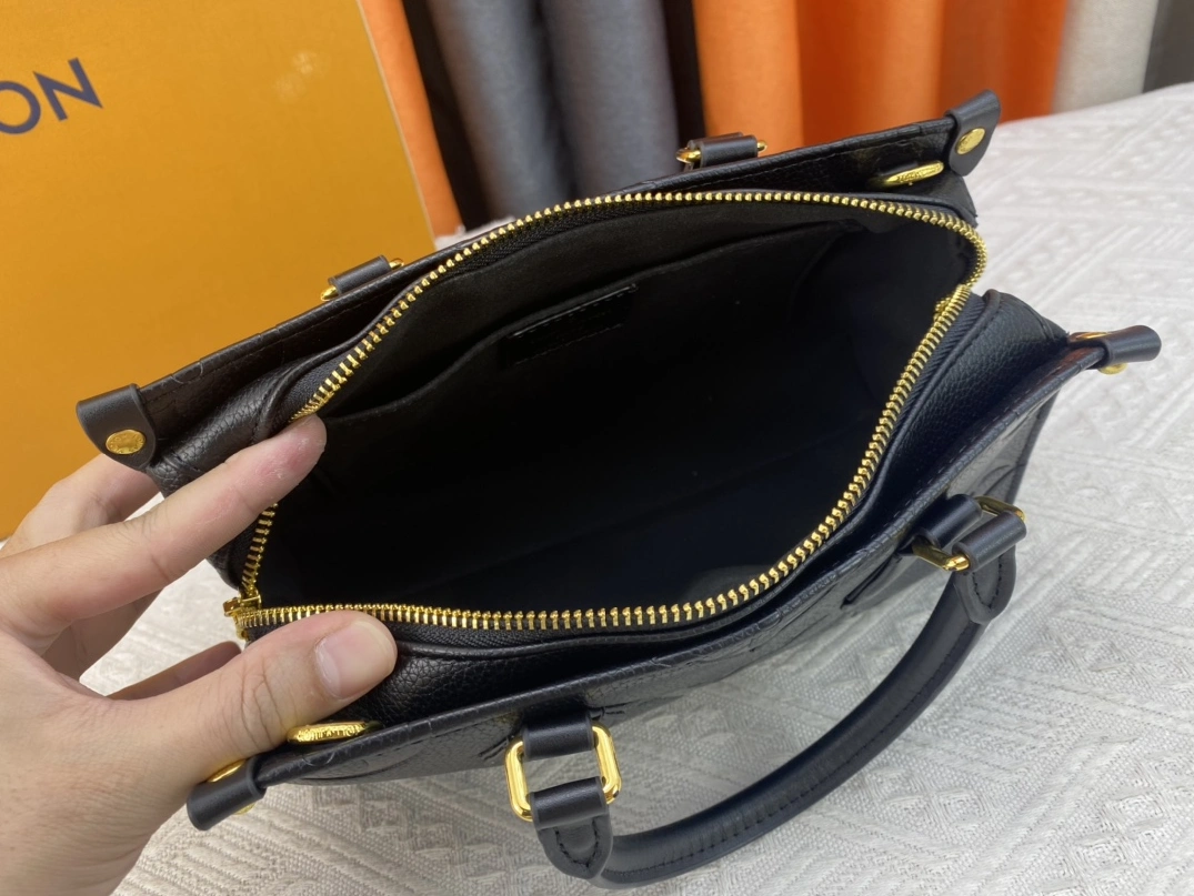 BestValue 3905 Louis Vuitton AAA Quality Handbags For Women