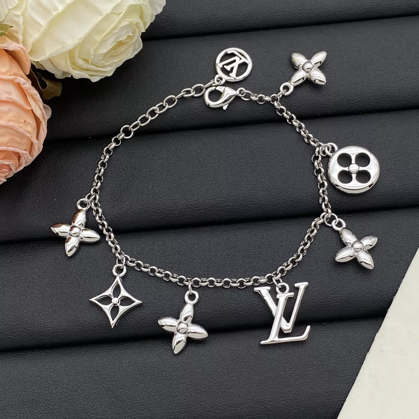 BestValue 4005 Louis Vuitton LV Bracelets