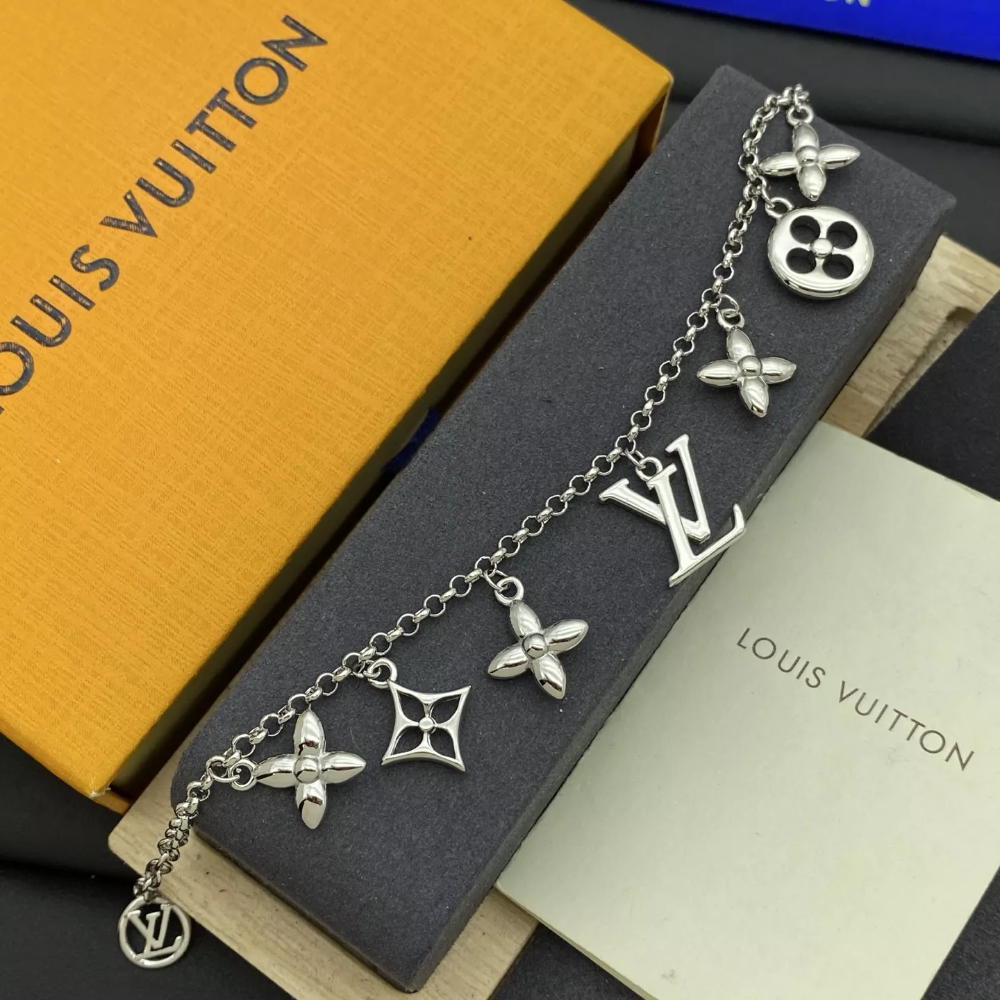 BestValue 4005 Louis Vuitton LV Bracelets