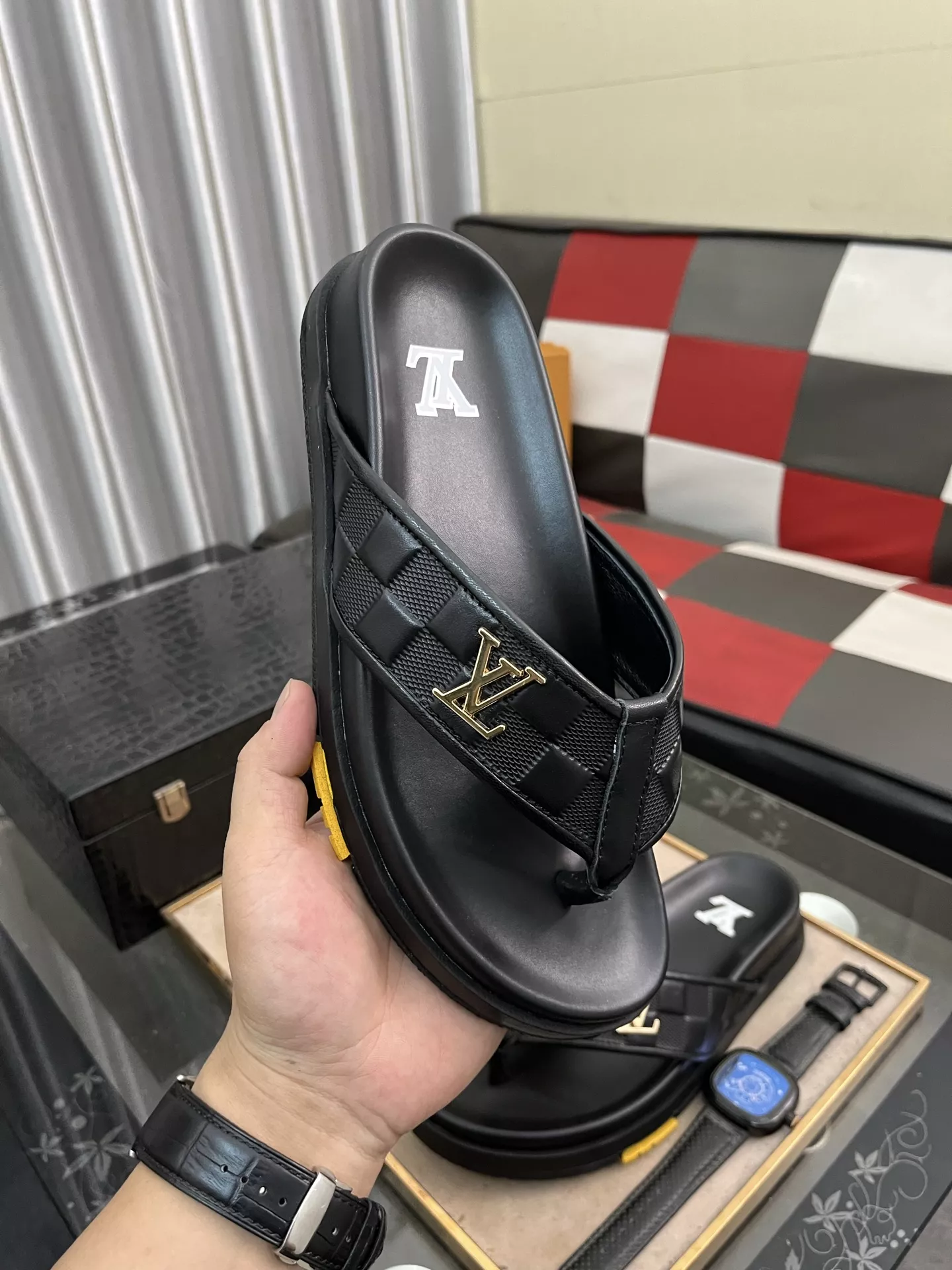 BestValue 4175 Louis Vuitton Slippers For Men