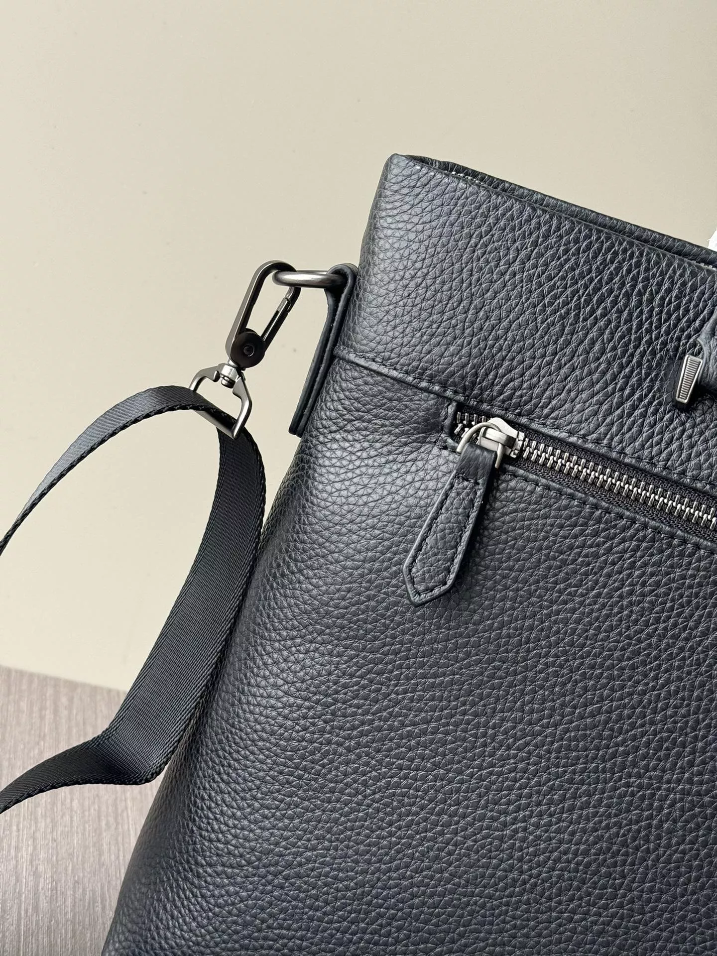 BestValue 4374 Prada AAA Man Handbags