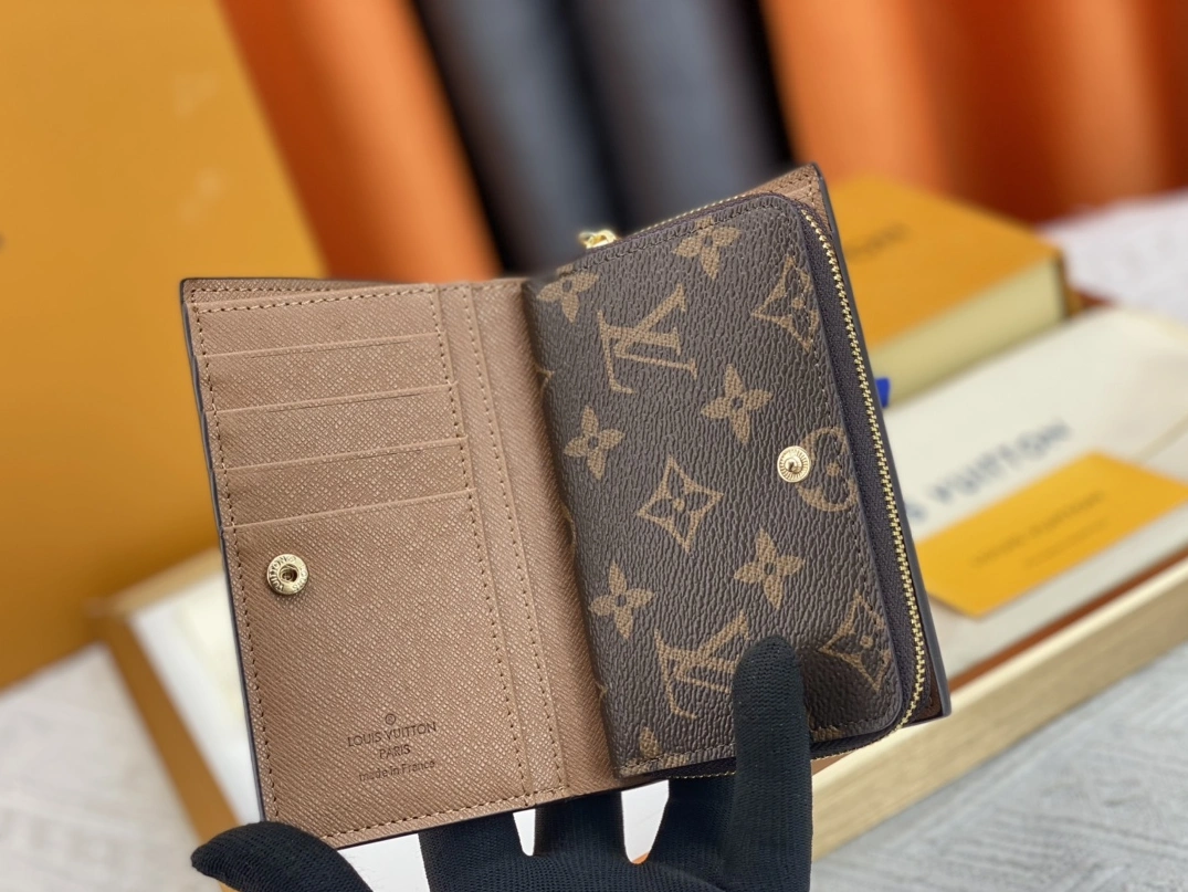 BestValue 4618 Louis Vuitton AAA Quality Wallets