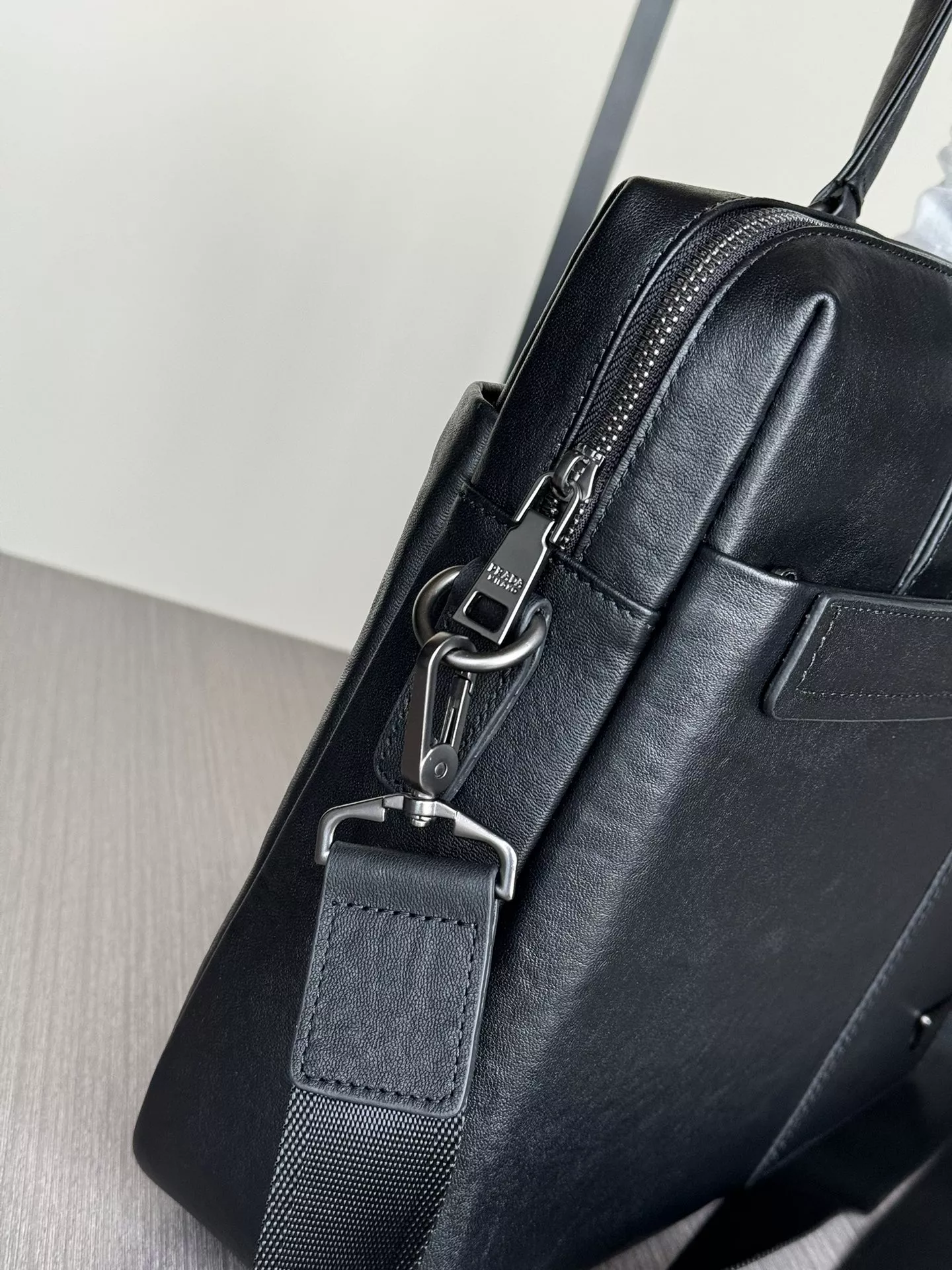 BestValue 4672 Prada AAA Man Handbags
