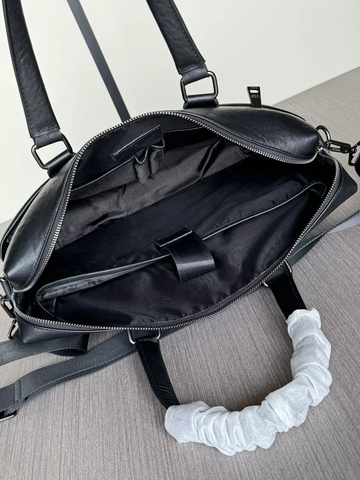 BestValue 4672 Prada AAA Man Handbags