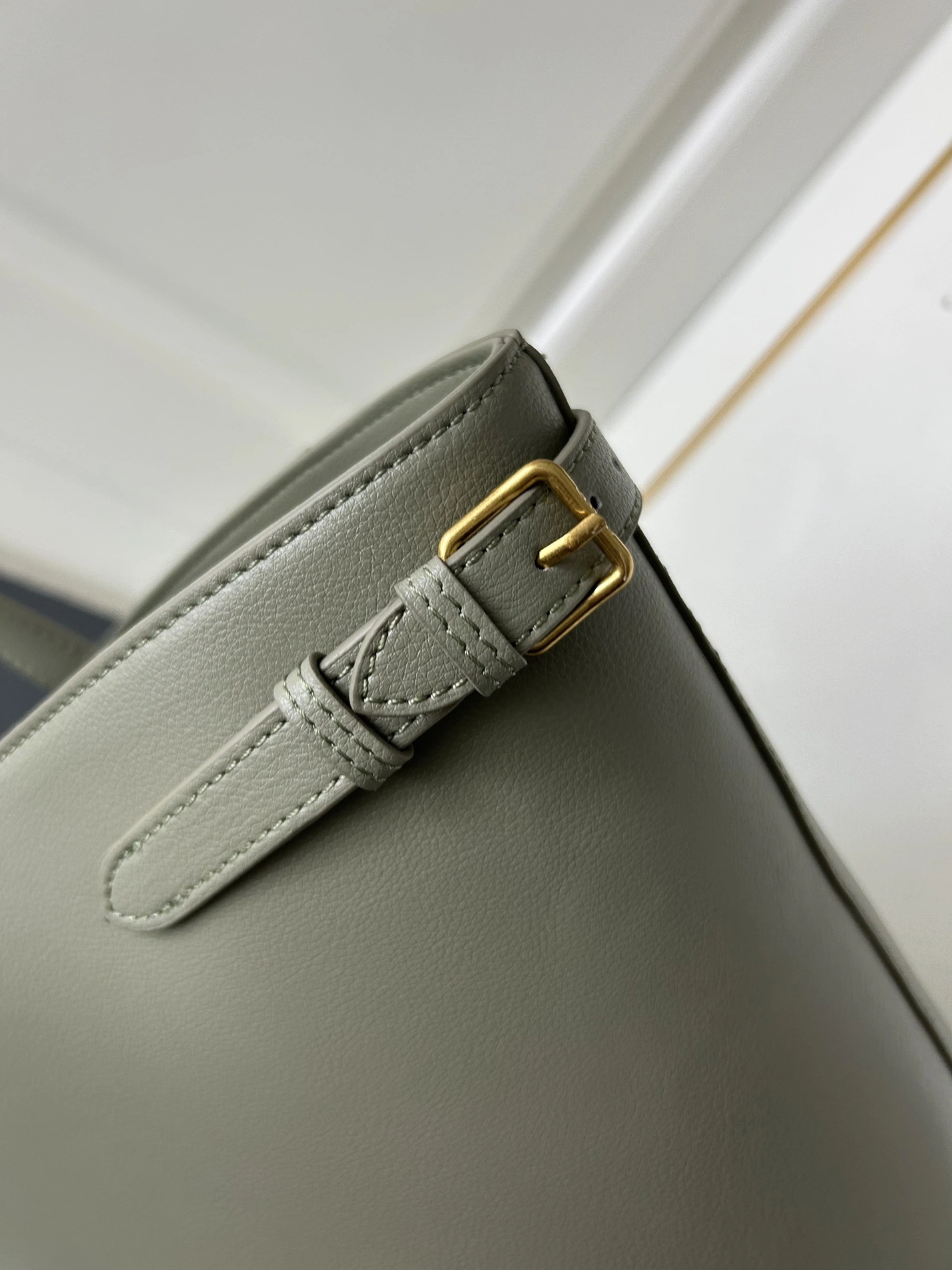 BestValue 4698 Celine AAA Quality Shoulder Bags For Women