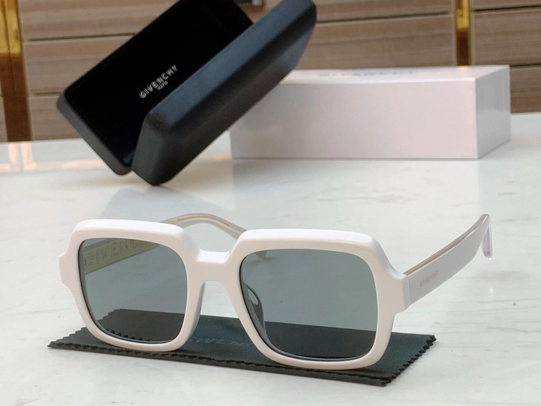 BestValue 4823 Givenchy AAA Quality Sunglasses