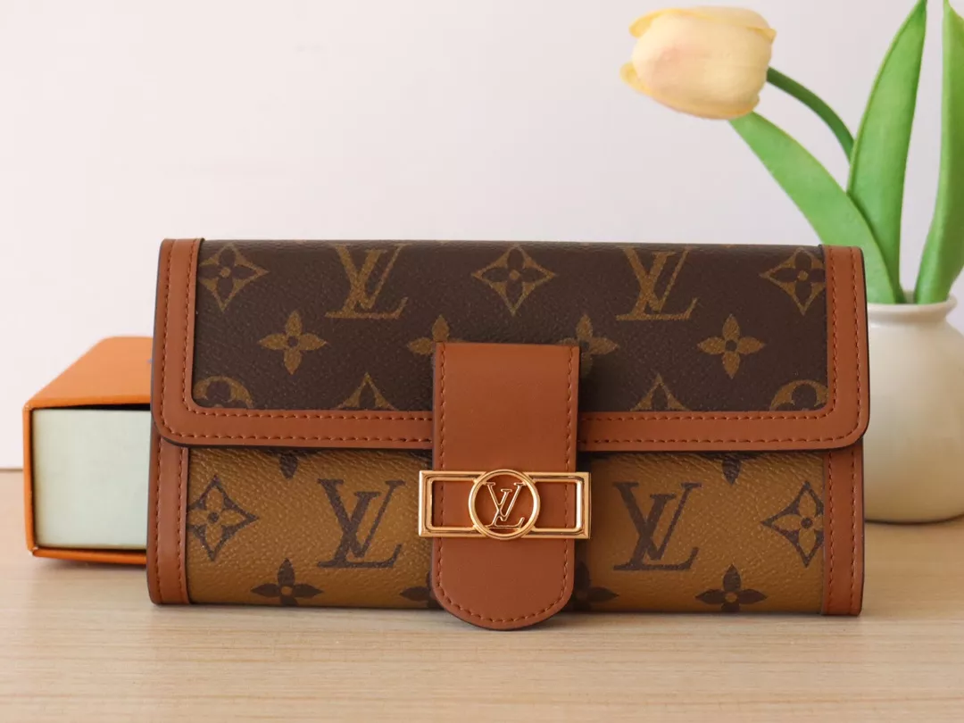 BestValue 494 Louis Vuitton AAA Quality Wallets