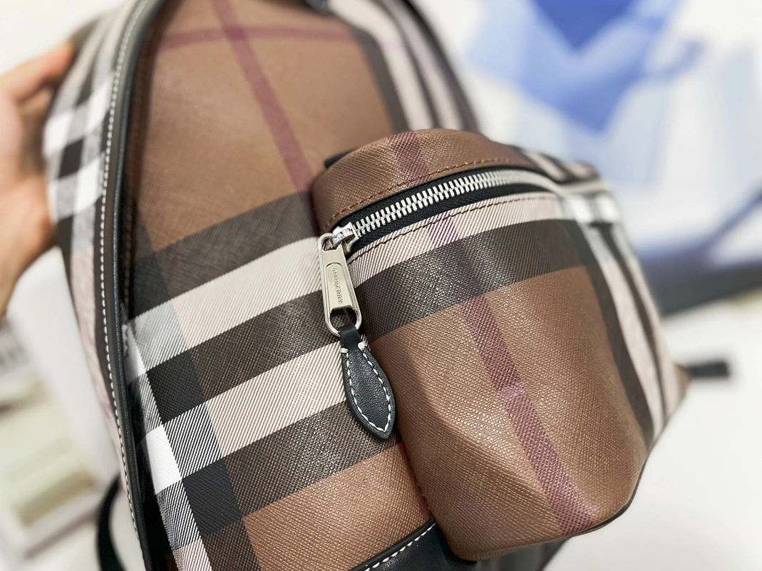 BestValue 5527 Burberry AAA Man Backpacks