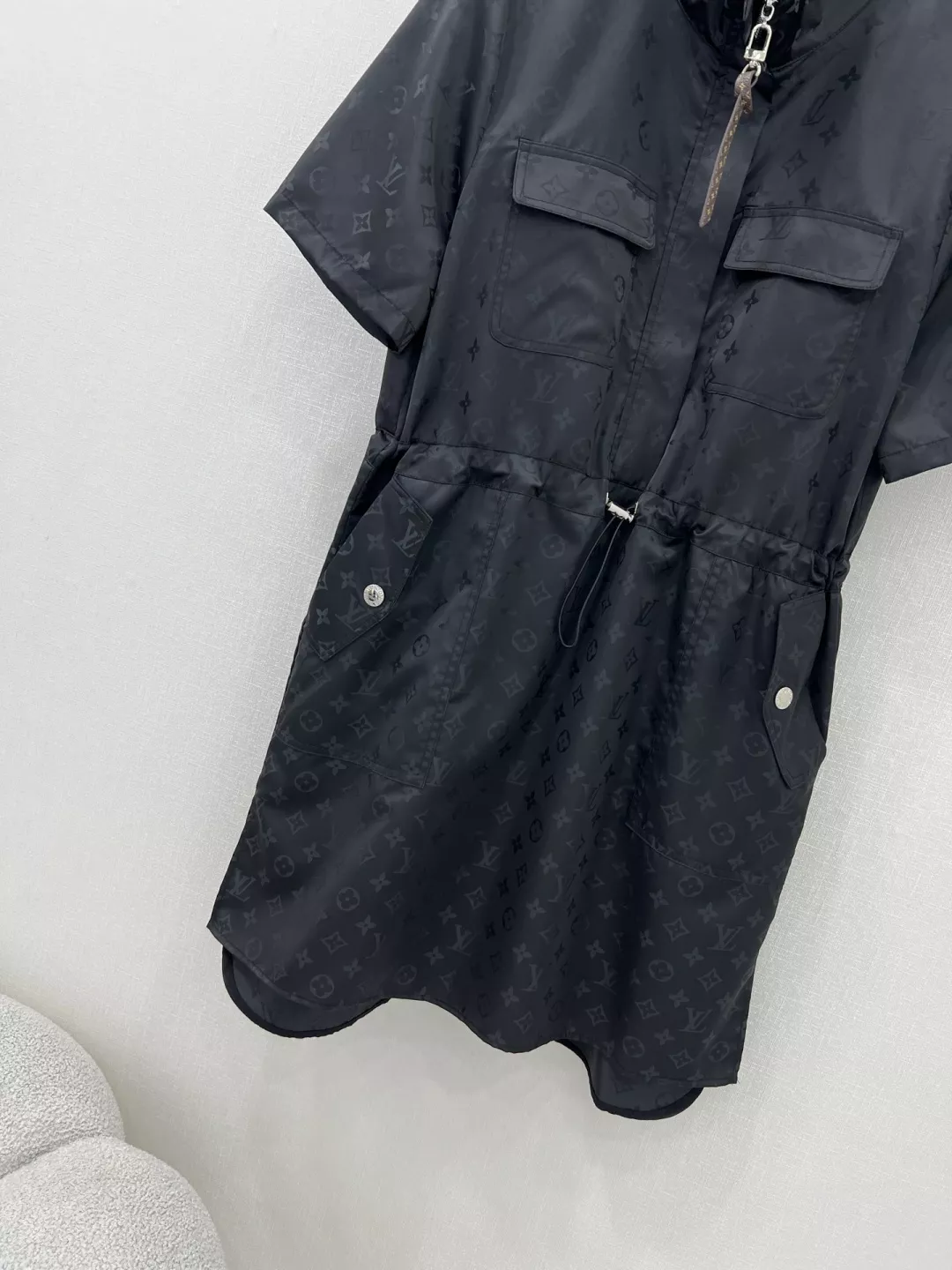 BestValue 5529 Louis Vuitton LV Dresses Short Sleeved For Women