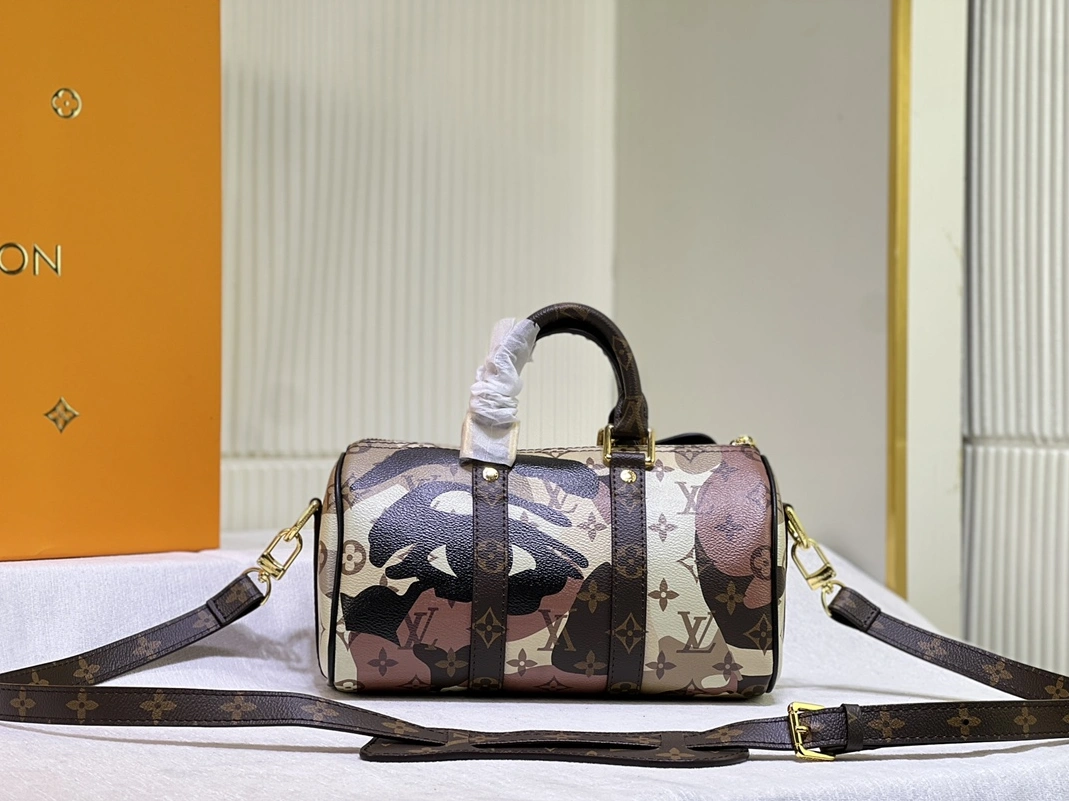 BestValue 5701 Louis Vuitton AAA Quality Handbags For Women