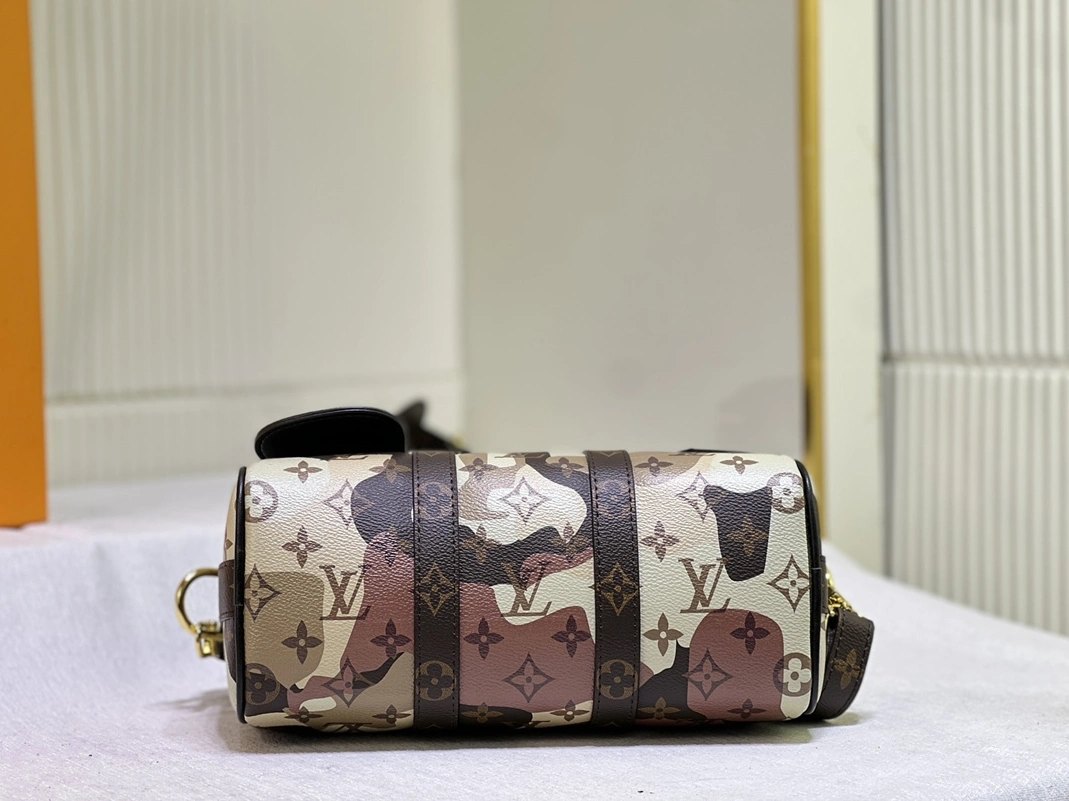 BestValue 5701 Louis Vuitton AAA Quality Handbags For Women