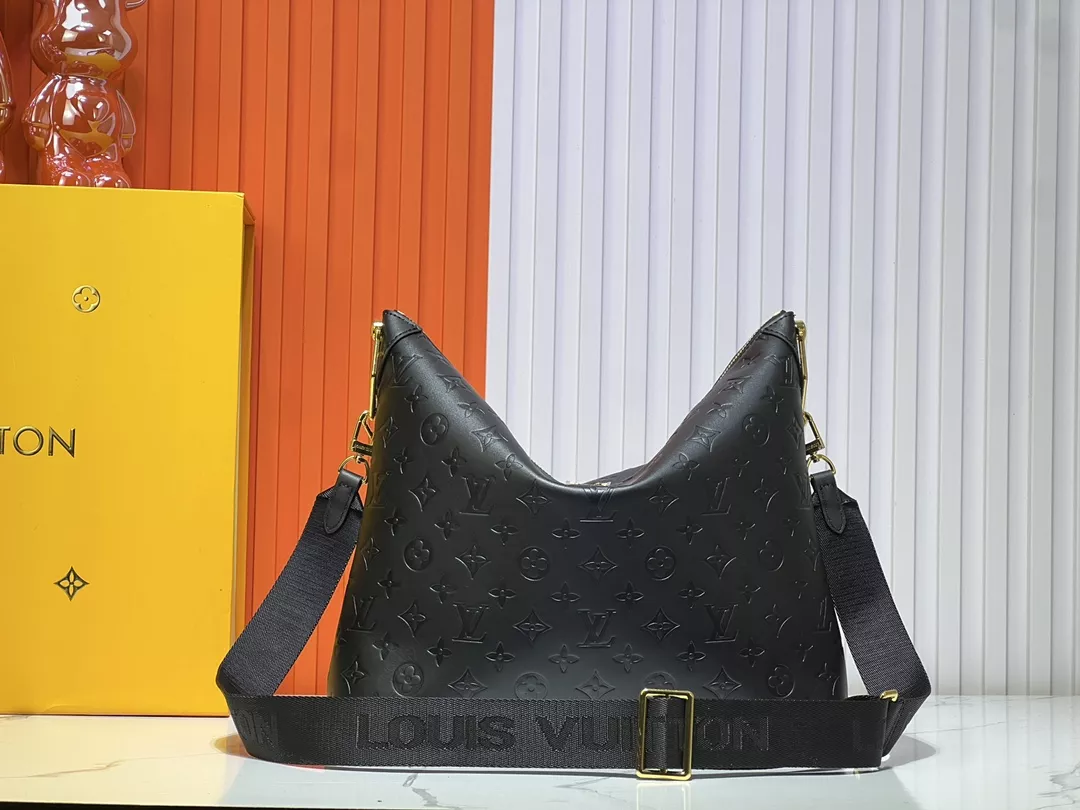 BestValue 5730 Louis Vuitton AAA Quality Messenger Bags For Women