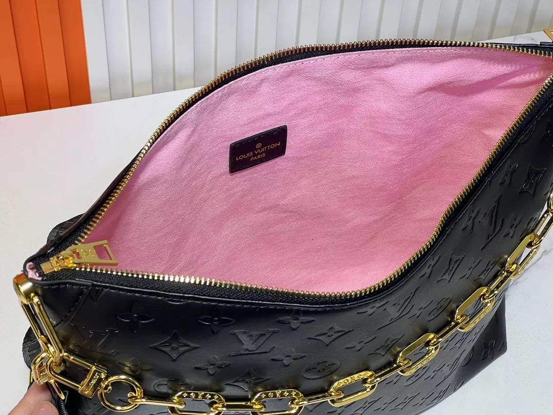BestValue 5730 Louis Vuitton AAA Quality Messenger Bags For Women