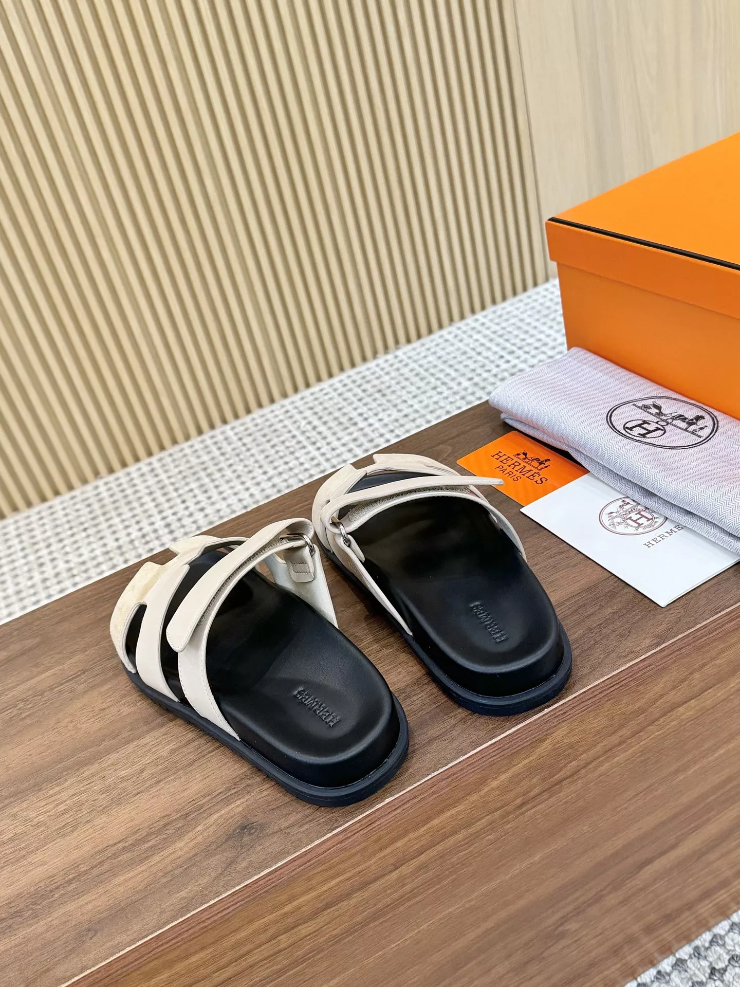 BestValue 586 Hermes Slippers For Men