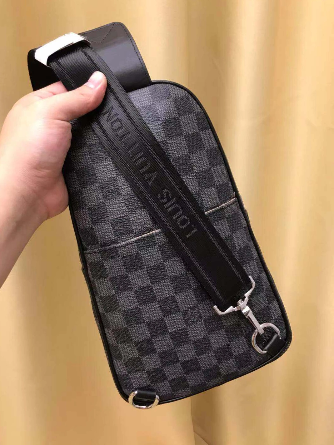 BestValue 6014 Louis Vuitton AAA Man Messenger Bags