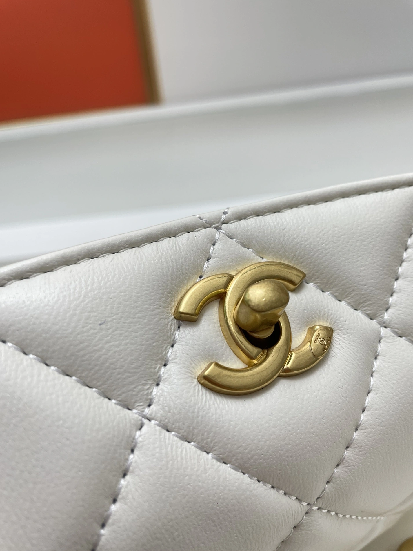 BestValue 6062 Chanel AAA Quality Messenger Bags For Women
