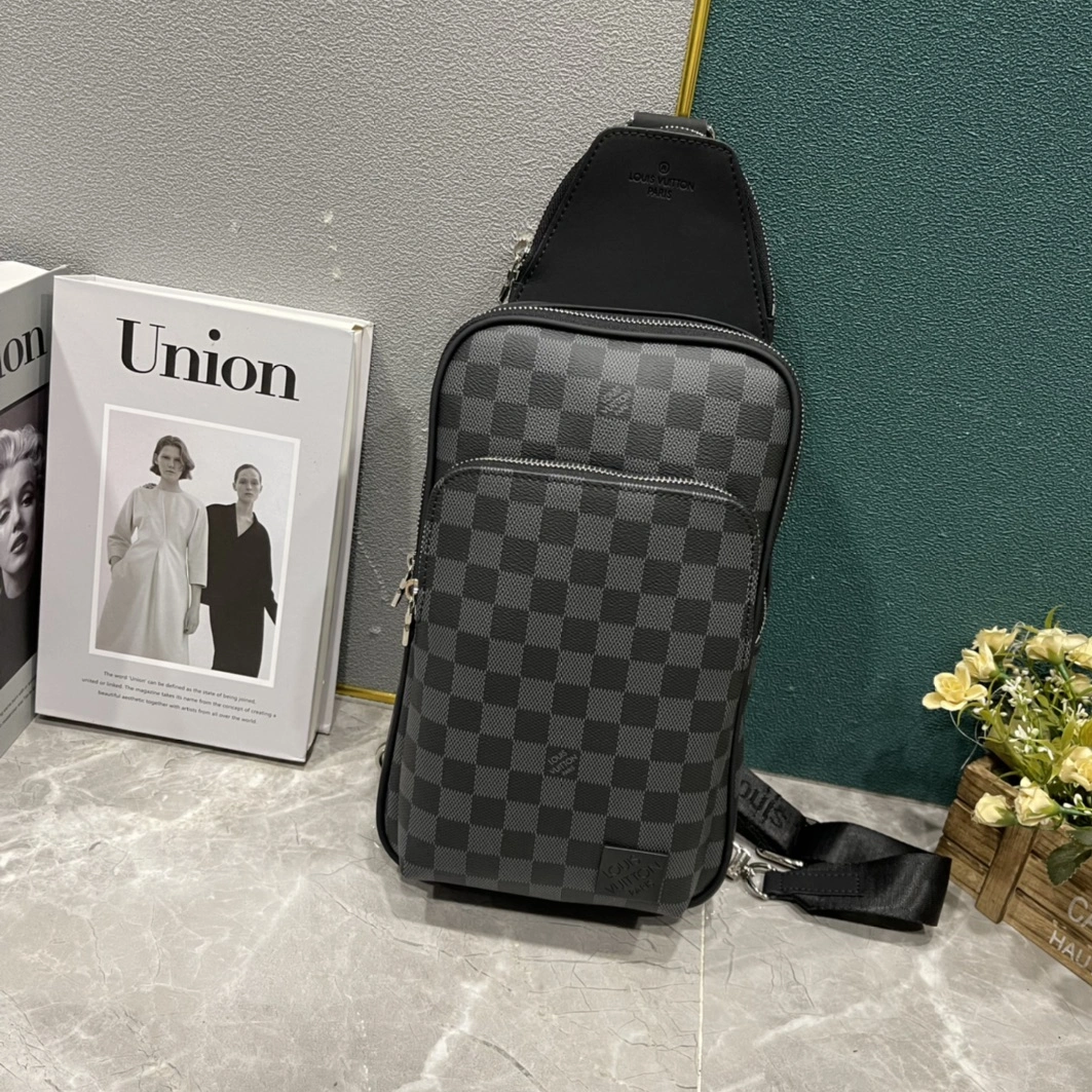 BestValue 6338 Louis Vuitton AAA Man Messenger Bags