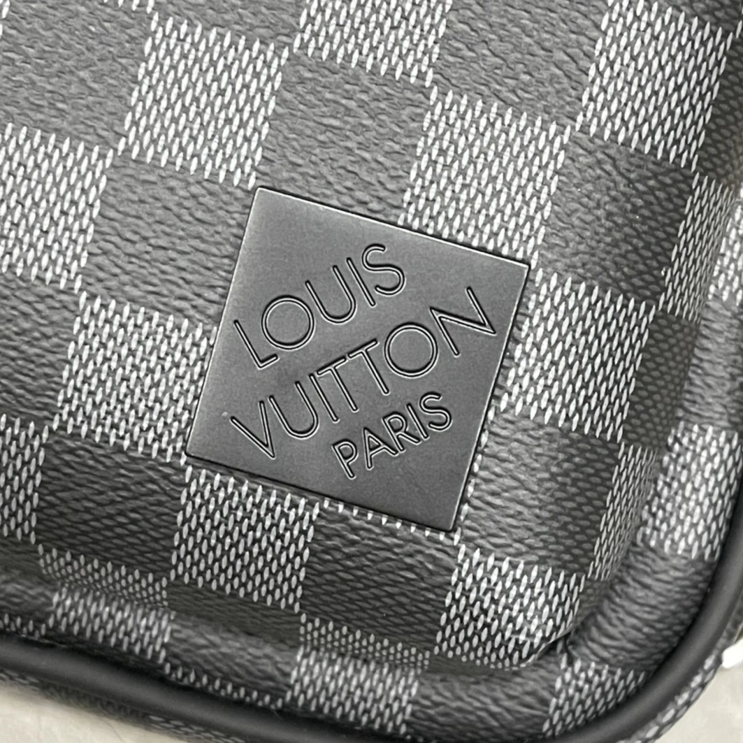 BestValue 6338 Louis Vuitton AAA Man Messenger Bags