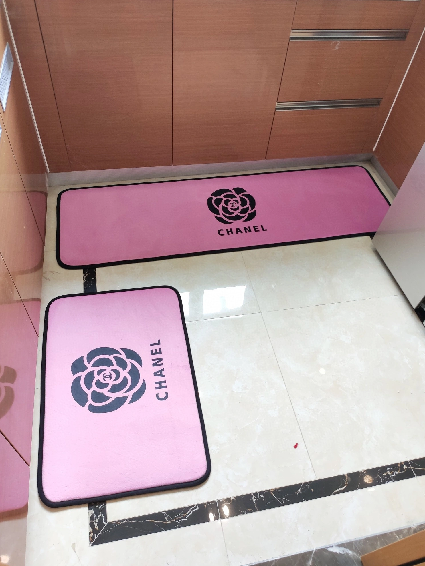 BestValue 657 Chanel Carpets
