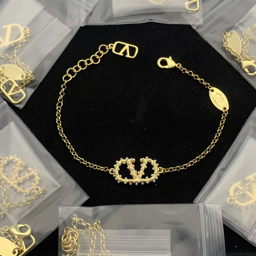 BestValue 6603 Valentino Bracelets