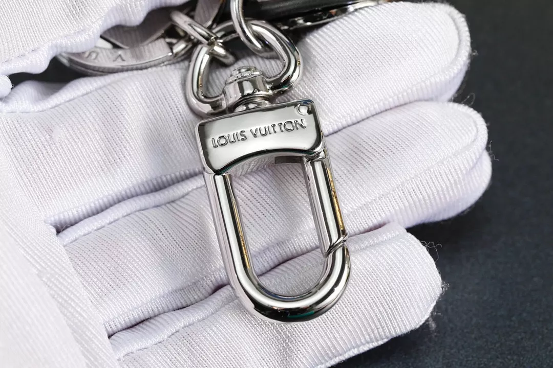 BestValue 6637 Louis Vuitton LV Key Holder And Bag Buckle