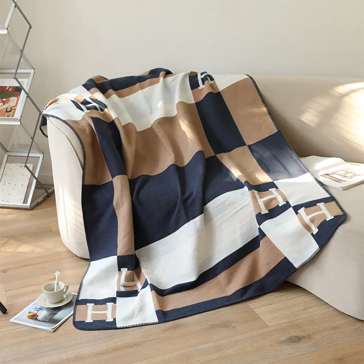 BestValue 6683 Hermes Blanket