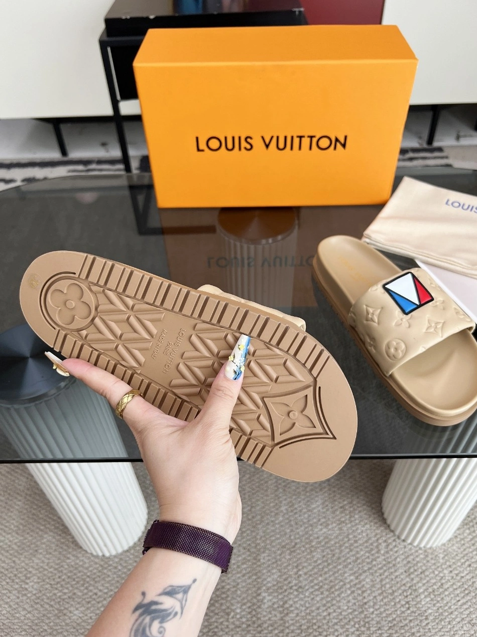 BestValue 6702 Louis Vuitton Slippers For Women