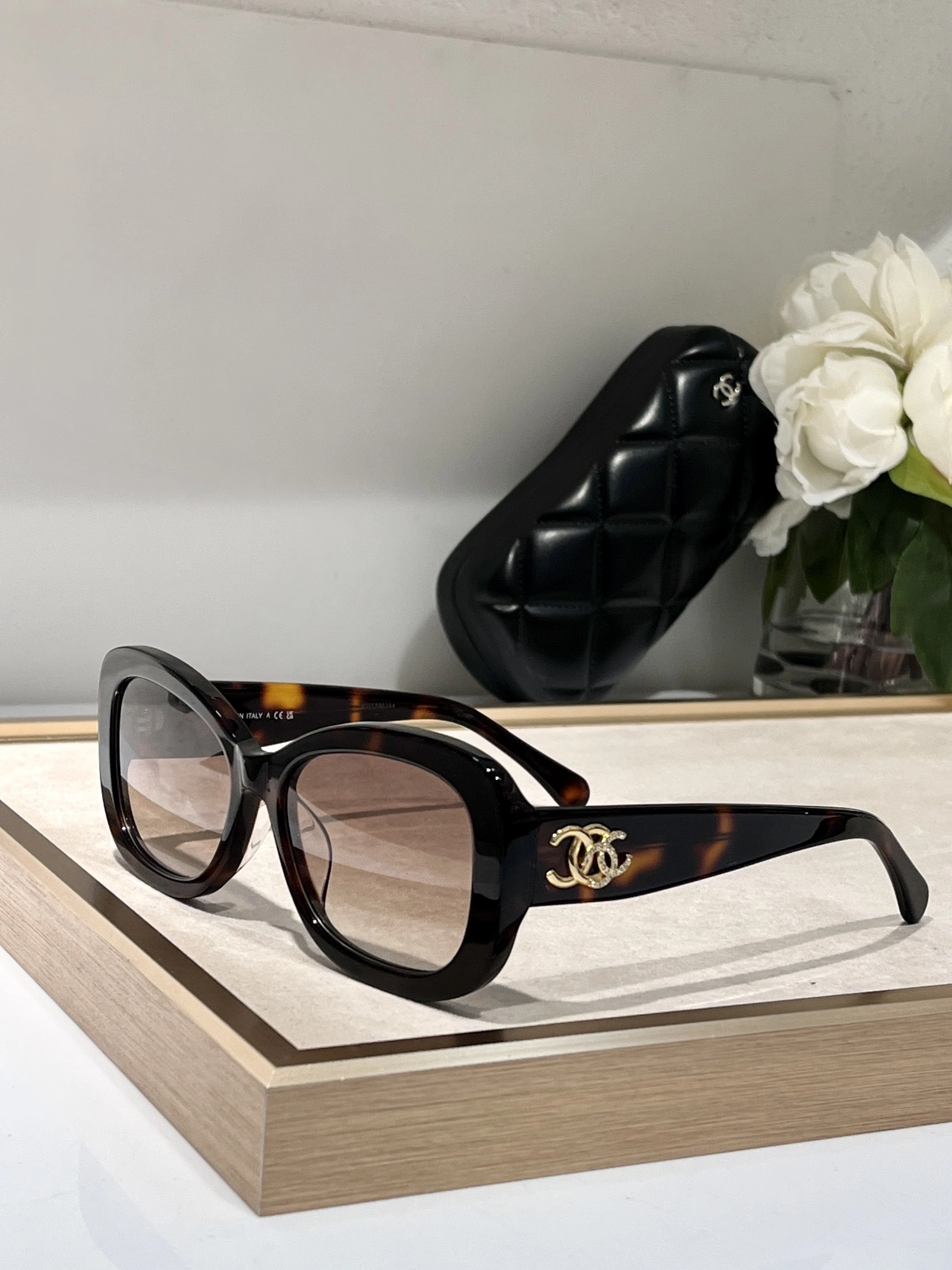 BestValue 6826 Chanel AAA Quality Sunglasses