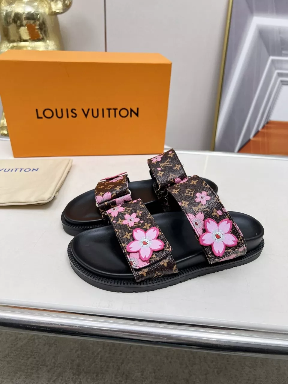 BestValue 7165 Louis Vuitton Slippers For Women