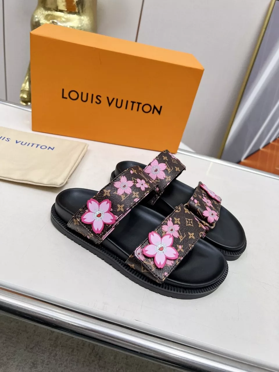 BestValue 7165 Louis Vuitton Slippers For Women
