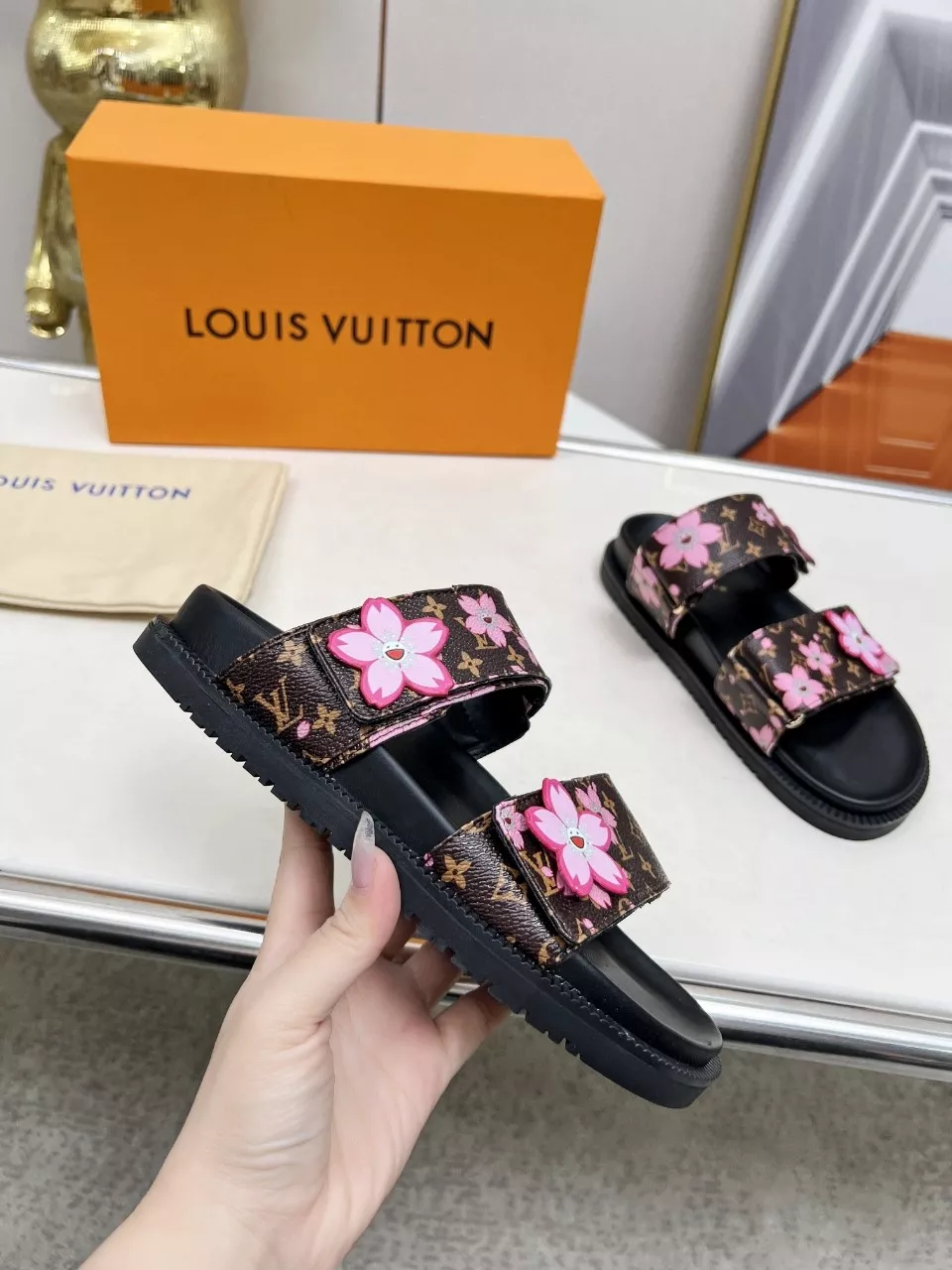 BestValue 7165 Louis Vuitton Slippers For Women