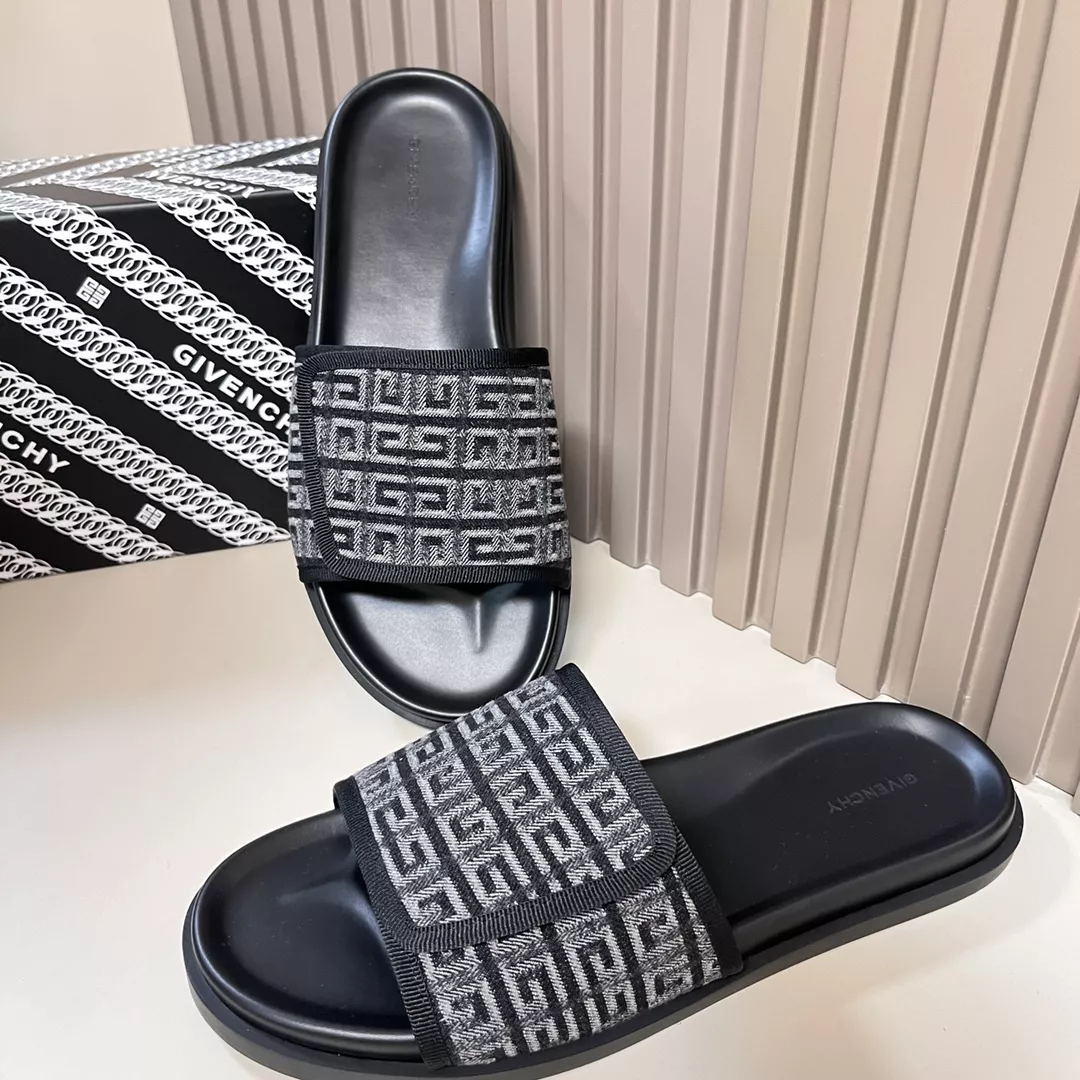 BestValue 7576 Givenchy Slippers For Men