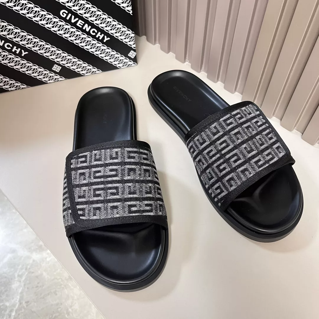 BestValue 7576 Givenchy Slippers For Men