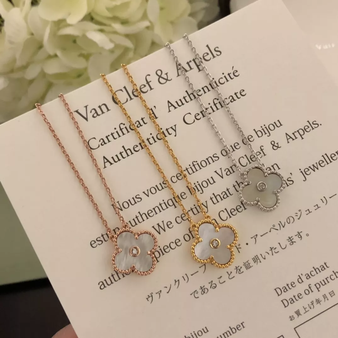 BestValue 760 Van Cleef & Arpels Necklaces For Women