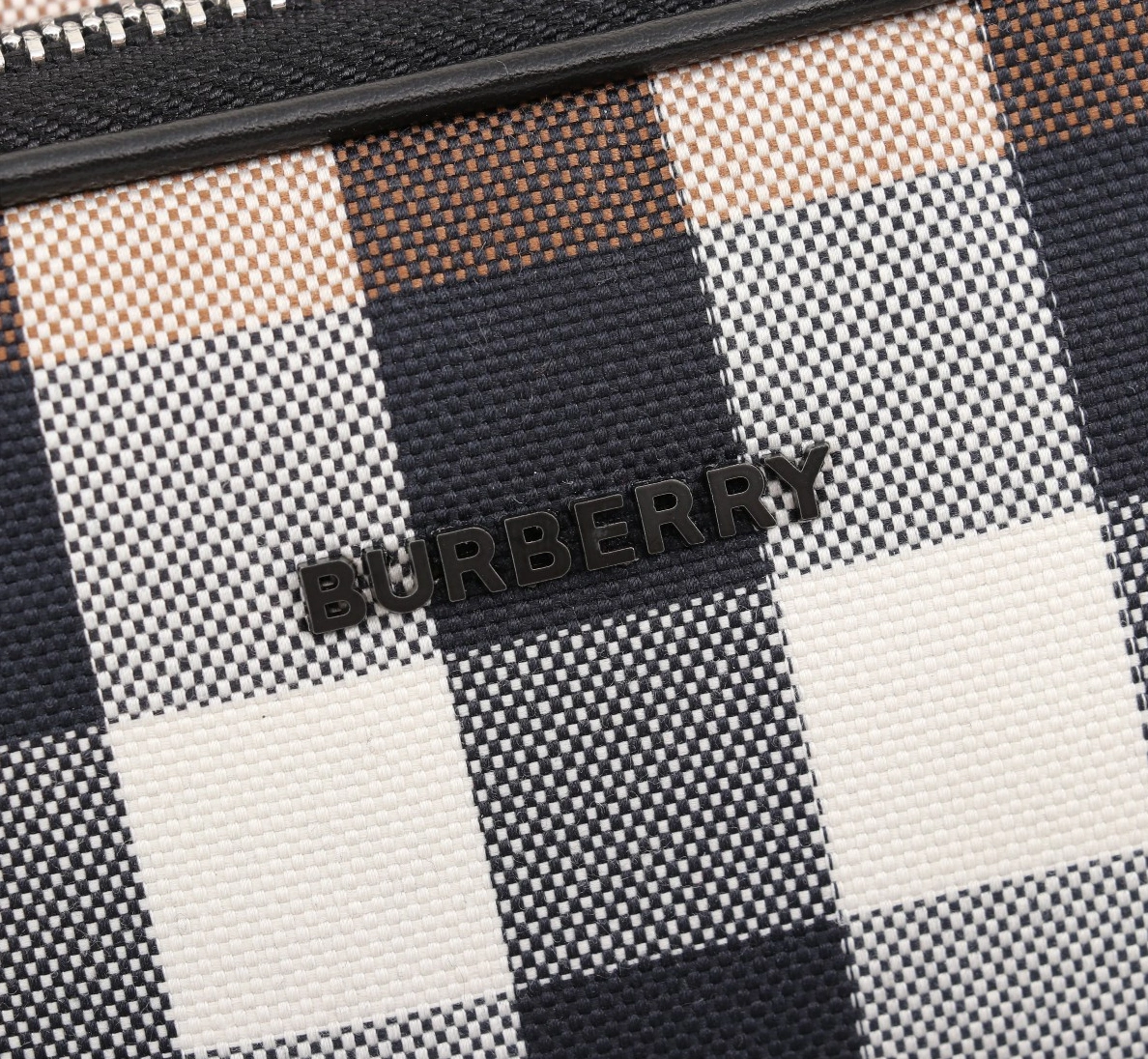BestValue 7847 Burberry AAA Man Messenger Bags