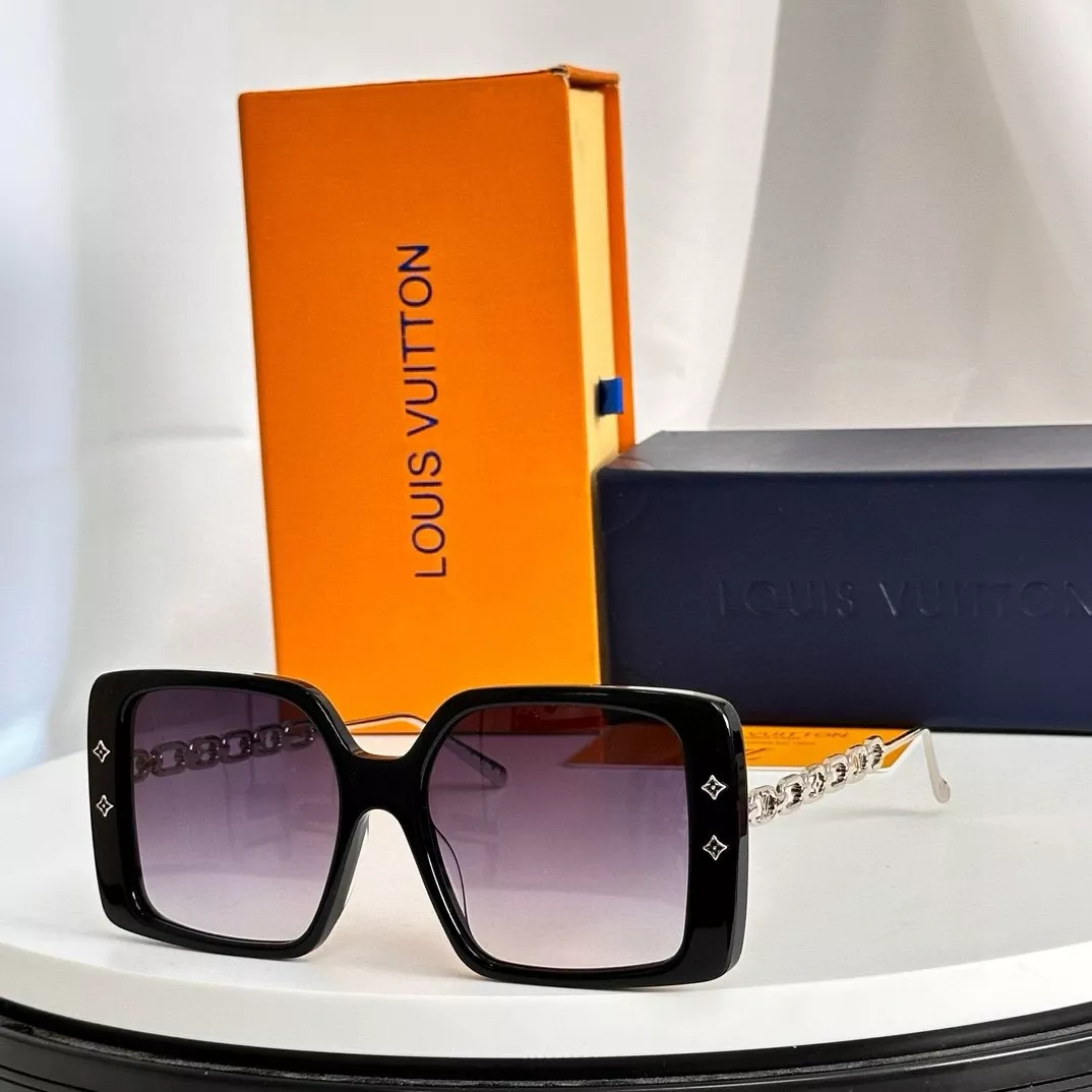 BestValue 7930 Louis Vuitton AAA Quality Sunglasses