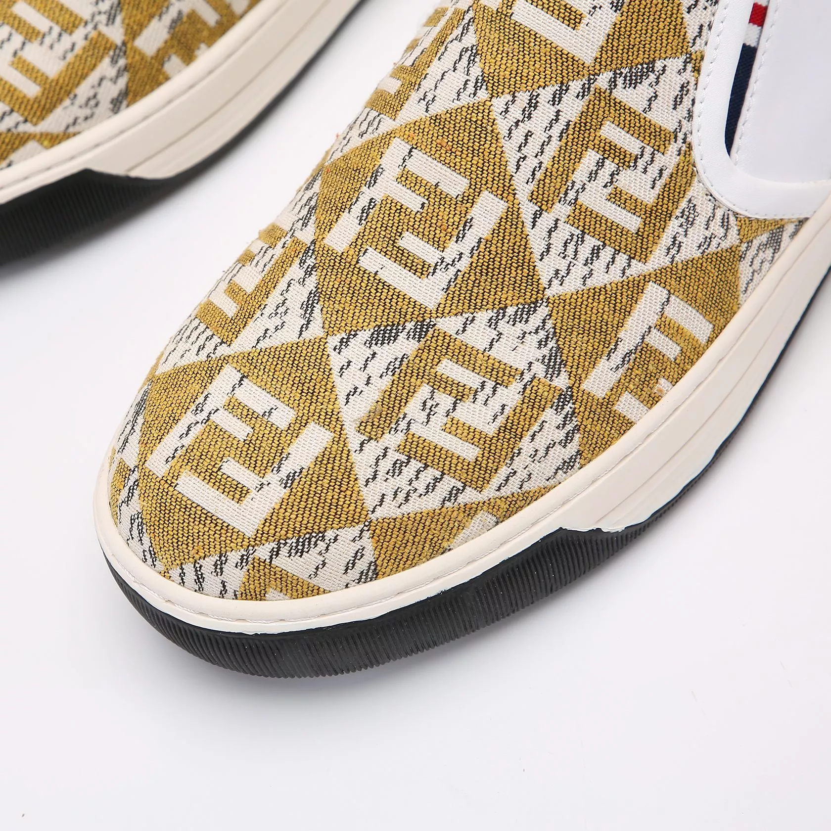BestValue 8110 Fendi Casual Shoes For Men
