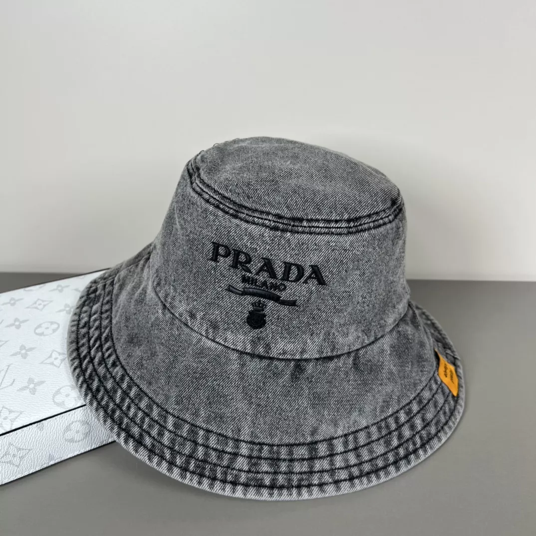 BestValue 8250 Prada Caps