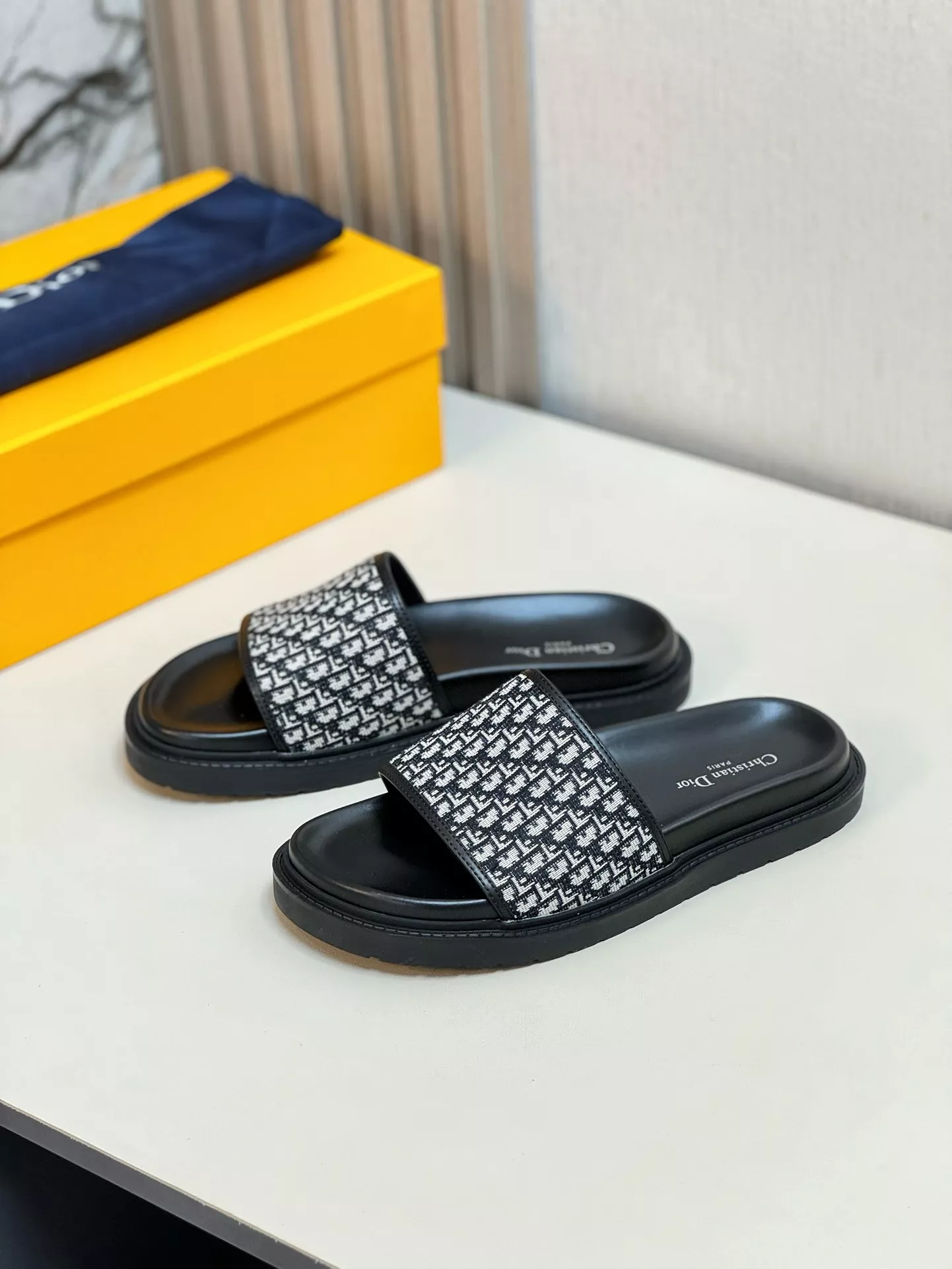 BestValue 8294 Christian Dior Slippers For Men