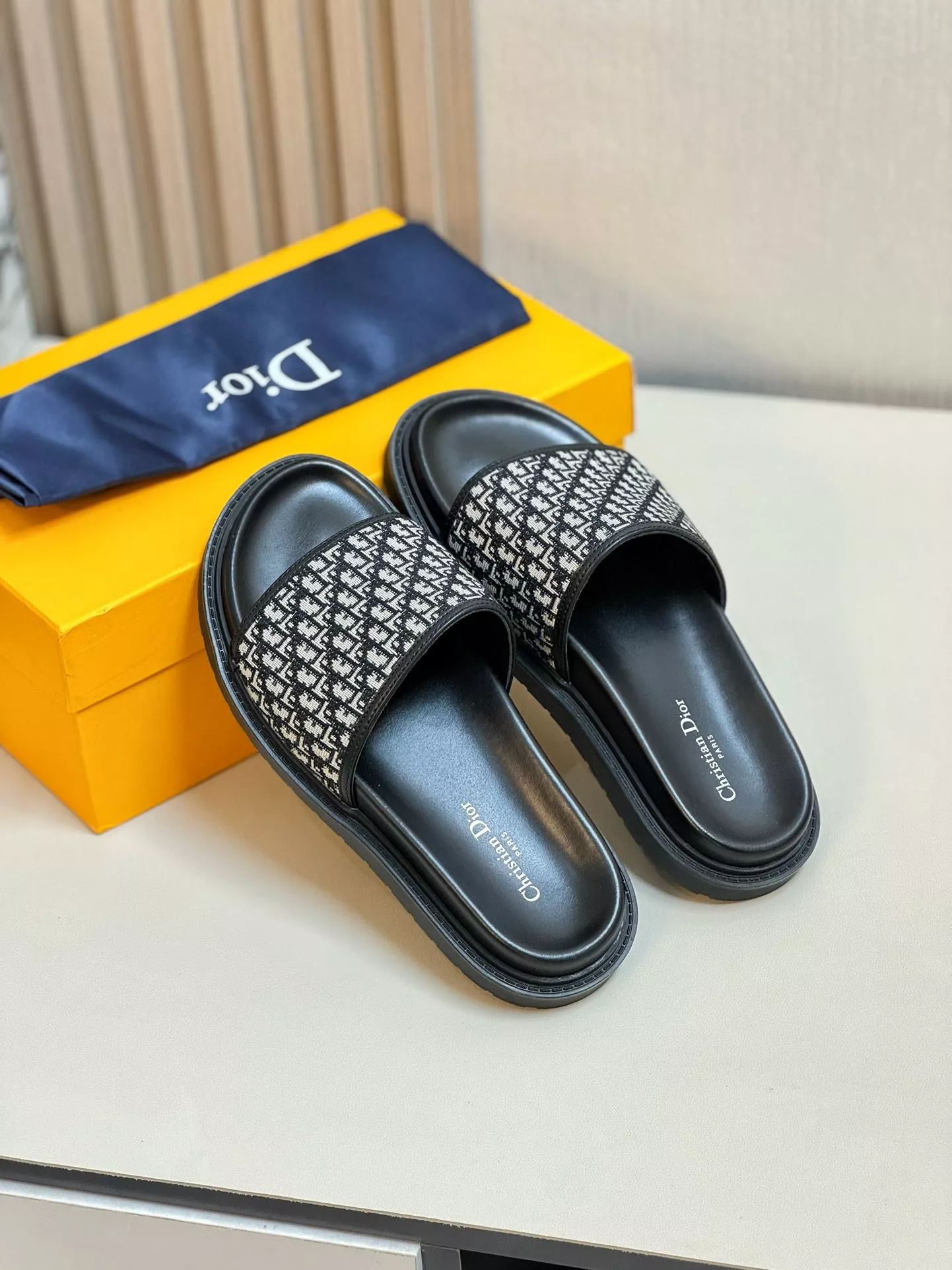 BestValue 8294 Christian Dior Slippers For Men