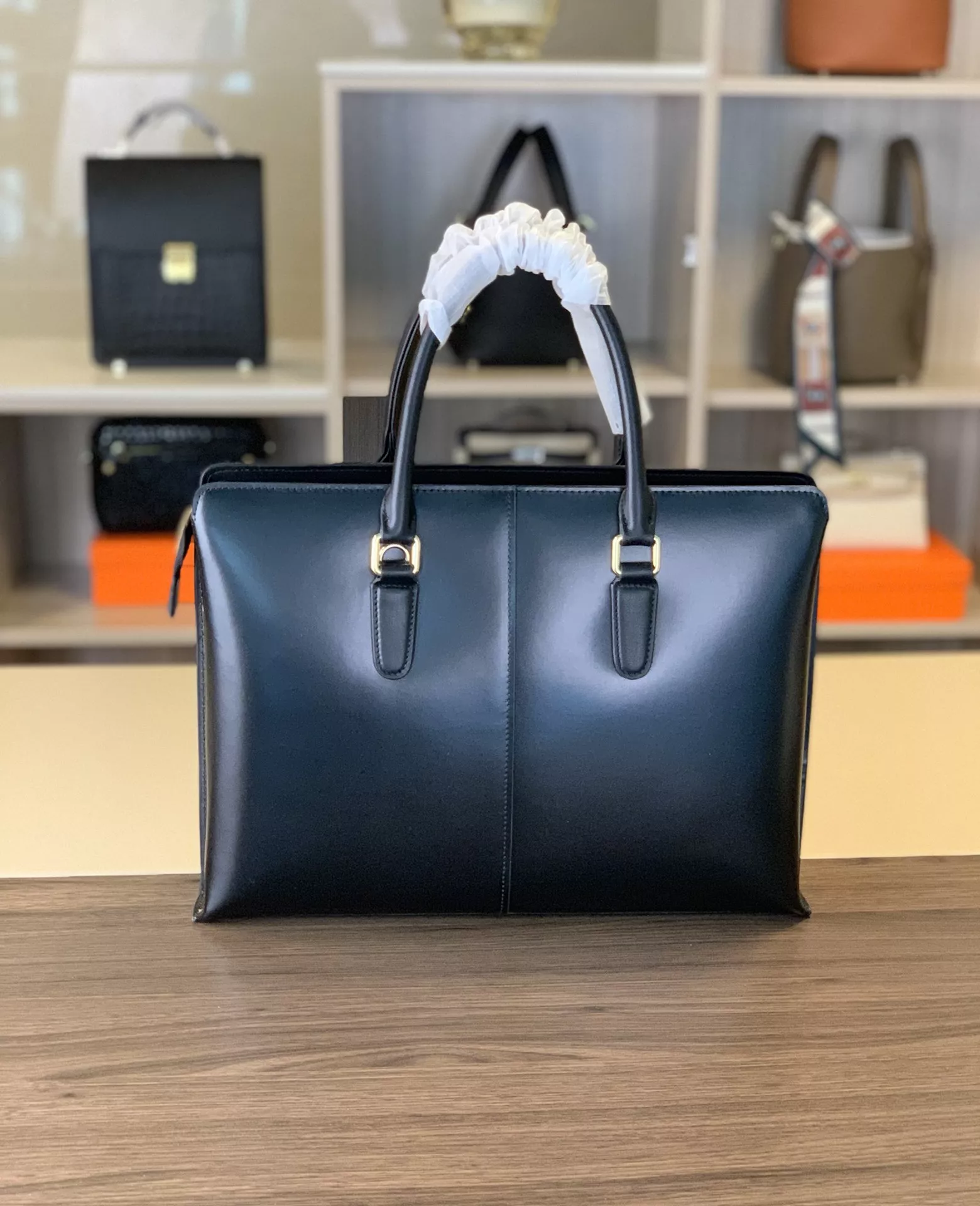 BestValue 8318 Louis Vuitton AAA Man Handbags