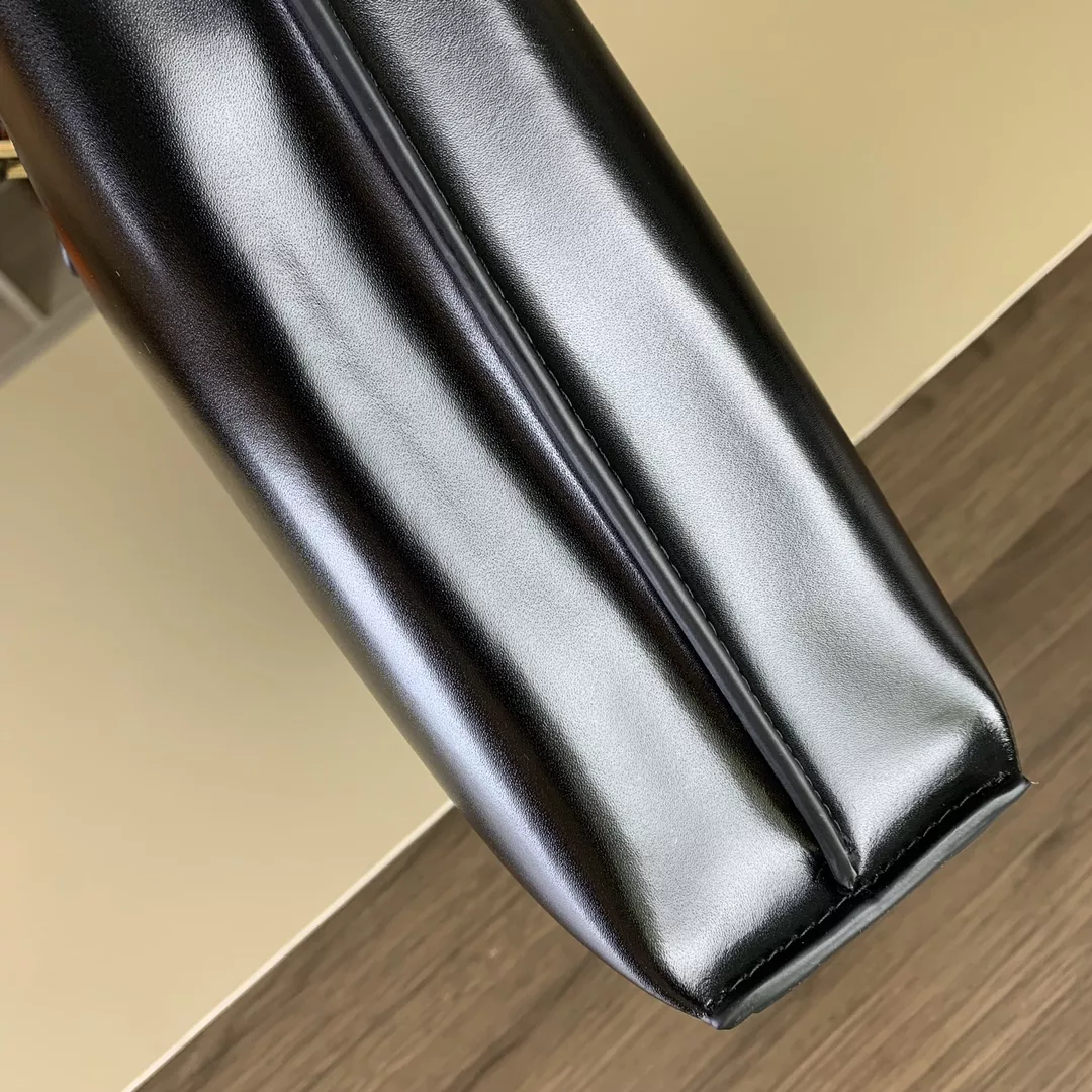 BestValue 8318 Louis Vuitton AAA Man Handbags