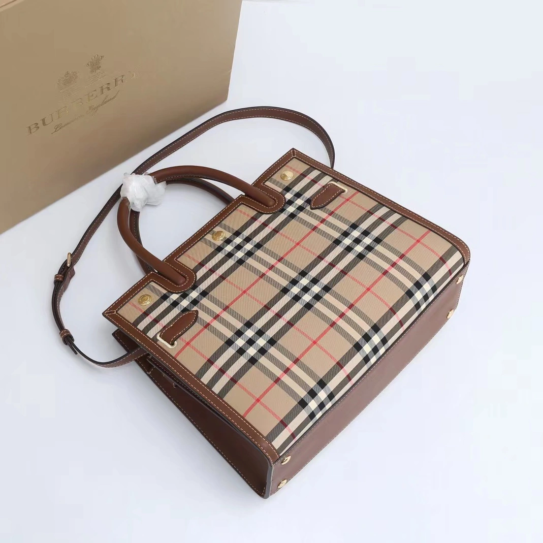 BestValue 8574 Burberry AAA Quality Handbags For Women